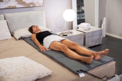 ragazza_che_fa_magnetoterapia_di_notte